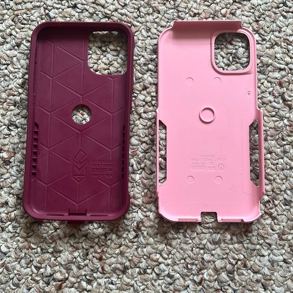 Pink OtterBox Commuter iPhone 11 Pro - Picture 3 of 4